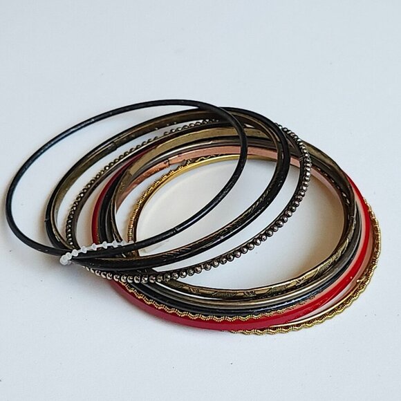 BRACELET AND BANGLES LOT of Jewelry 24 Pieces - Picture 5 of 12